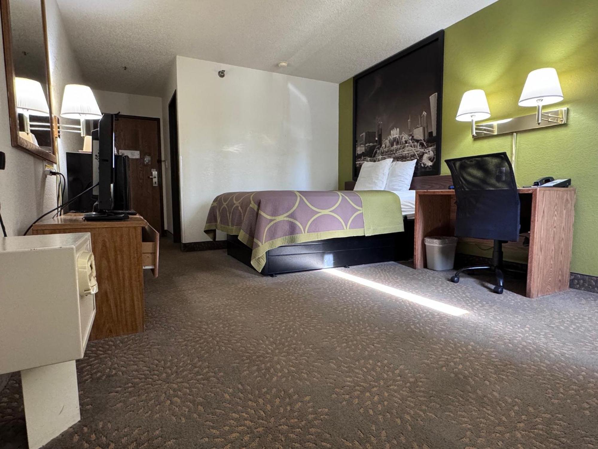 Super 8 By Wyndham Mokena/frankfort /i-80 Hotel Mokena