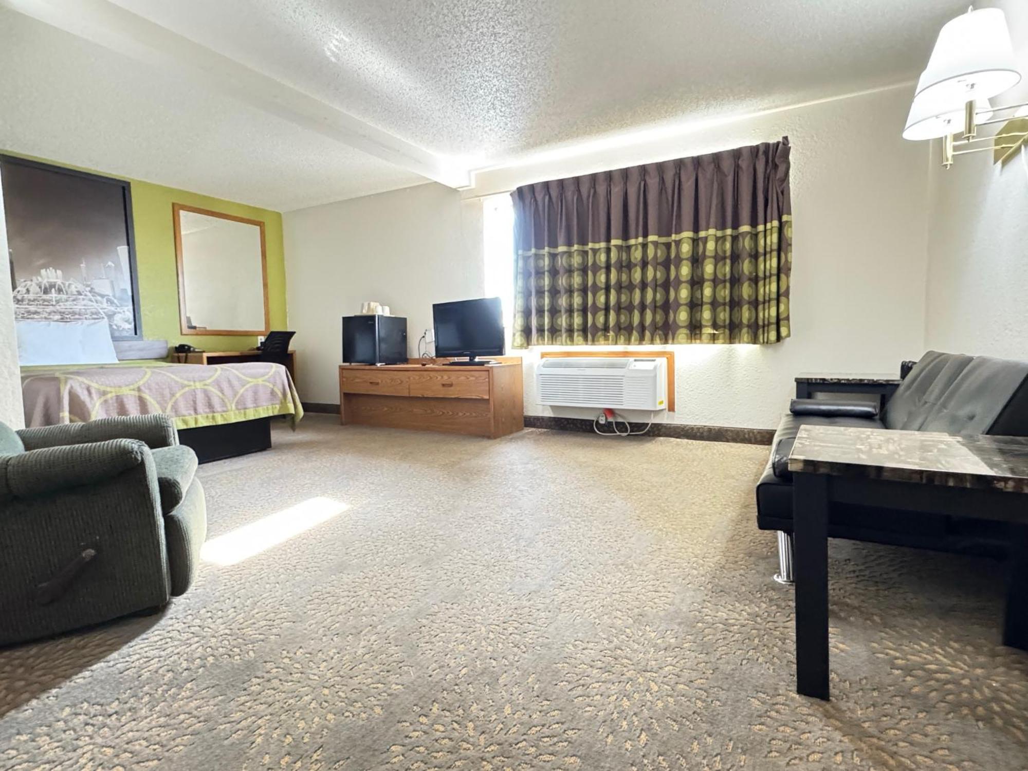 Super 8 By Wyndham Mokena/frankfort /i-80 Hotel 2*